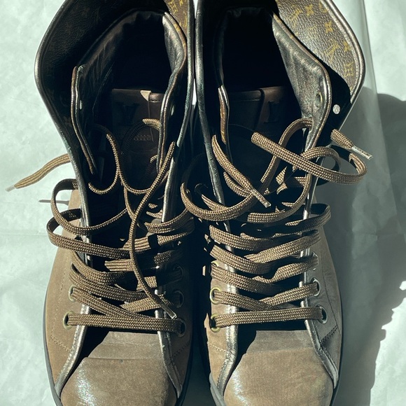 LOUIS VUITTON - FOLD OVER - Picture 11 of 14